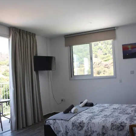 Apartments,polynikis Sea-cret,