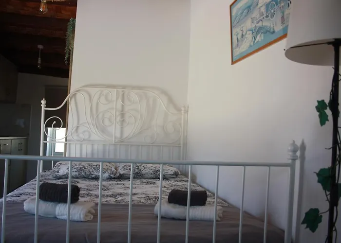 Apartments,polynikis Sea-cret,